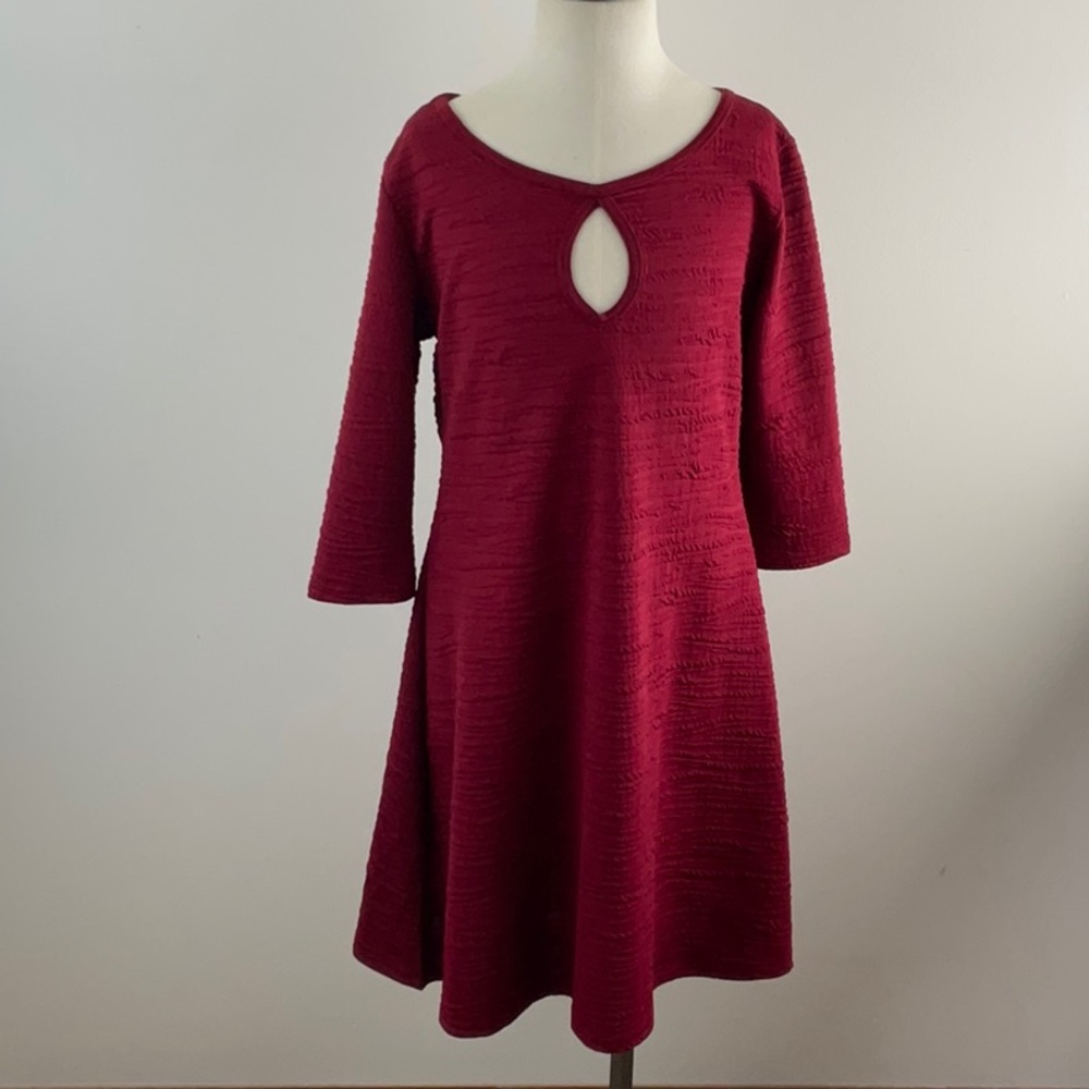 Laura Hlavac Maroon Keyhole Dress